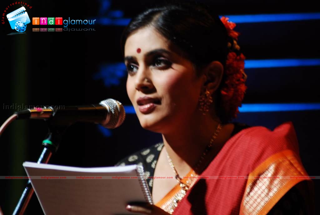 Asha Bhosle and Prateik Babbar at book launch on Smita Patil Event hd photo